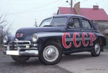 Ретро автомобиль черного цвета